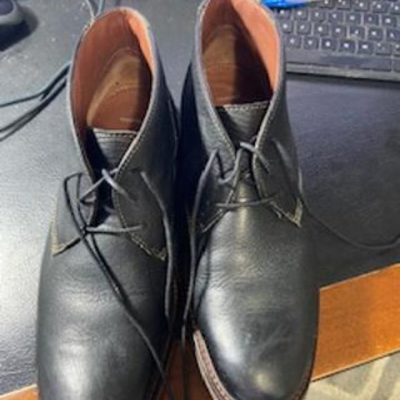 Johnston & Murphy Black  Copeland Chukkas - Excellent condition